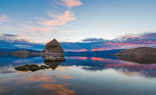 Pyramid lake