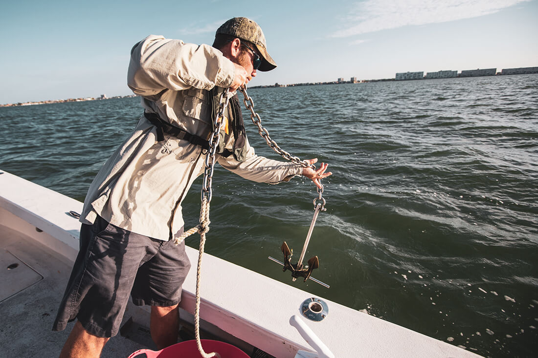 How to Anchor a Boat Safely