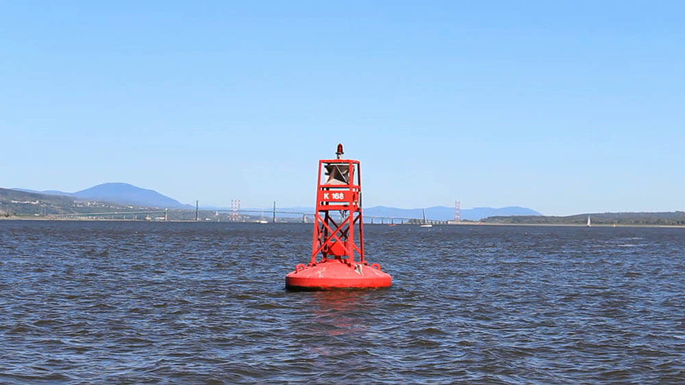 Starboard buoy 